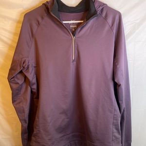 Women’s Nike DRI-FIT pullover hoodie w/ hoodie